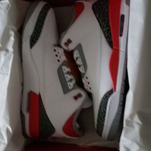 Jordan 3 fire red